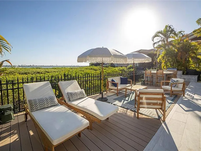 4133 Causeway Vista Dr — Photo 46
