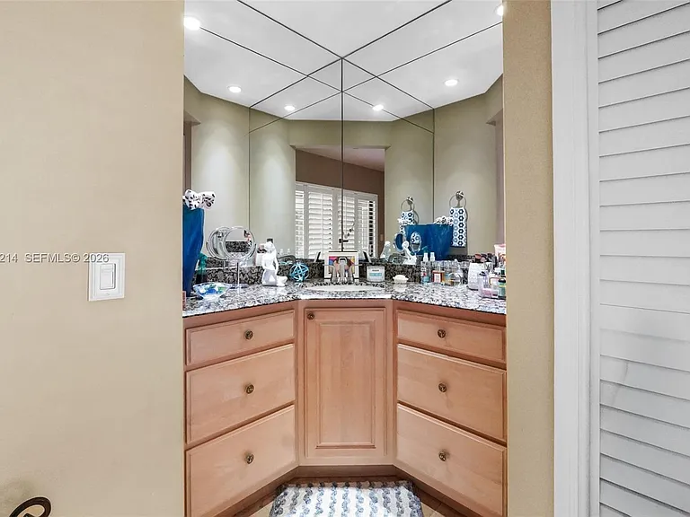 6975 Bianchini Cir — Photo 20