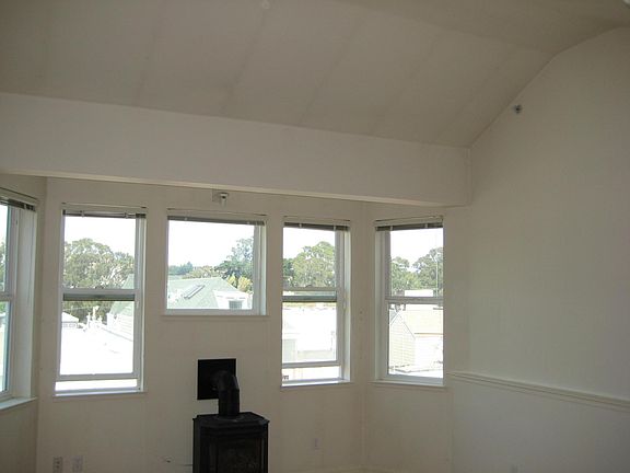 2nd image of 1738 Haight St APT 403