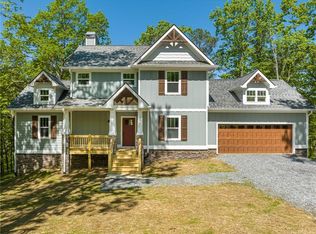 214 Honeysuckle Way, Blue Ridge, GA 30513