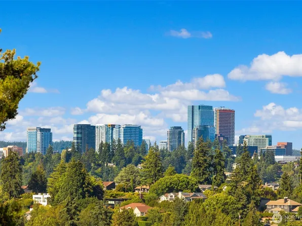 7549 SE 29th Street #305, Mercer Island, WA 98040