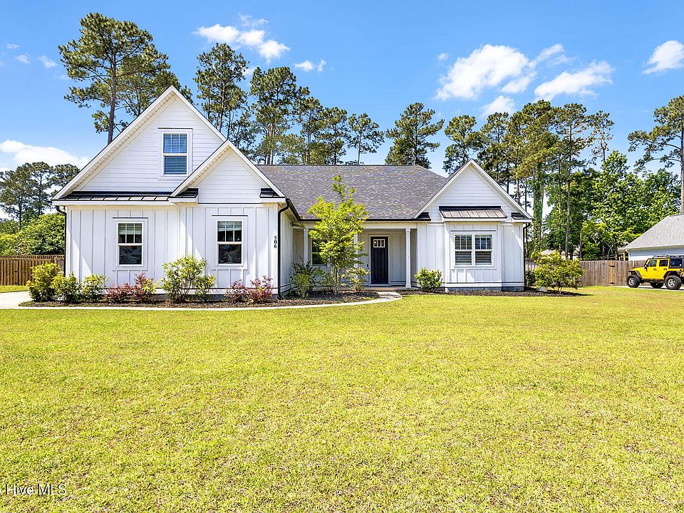 1st image of 506 Crown Pointe Drive