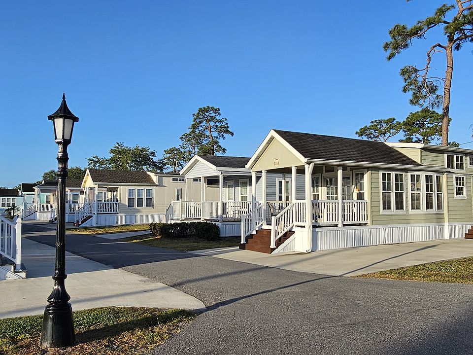 1st image of 2753 Camper Ave