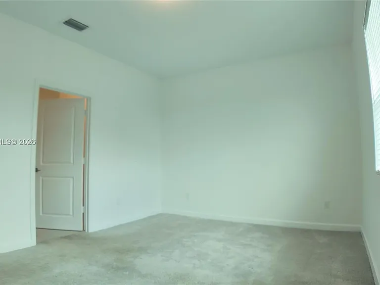 4612 Hollister Ave — Photo 35
