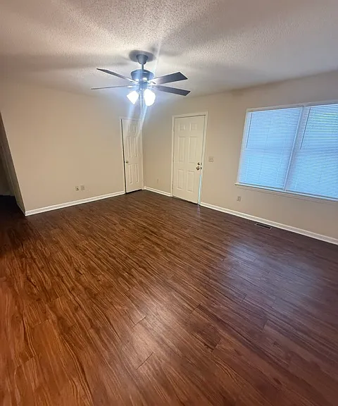 536 Lincoln Ave #536 — Photo 2