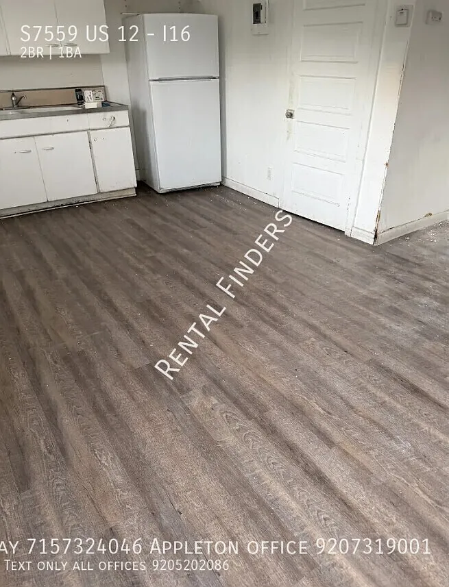 2 bed, $895 — Photo 1