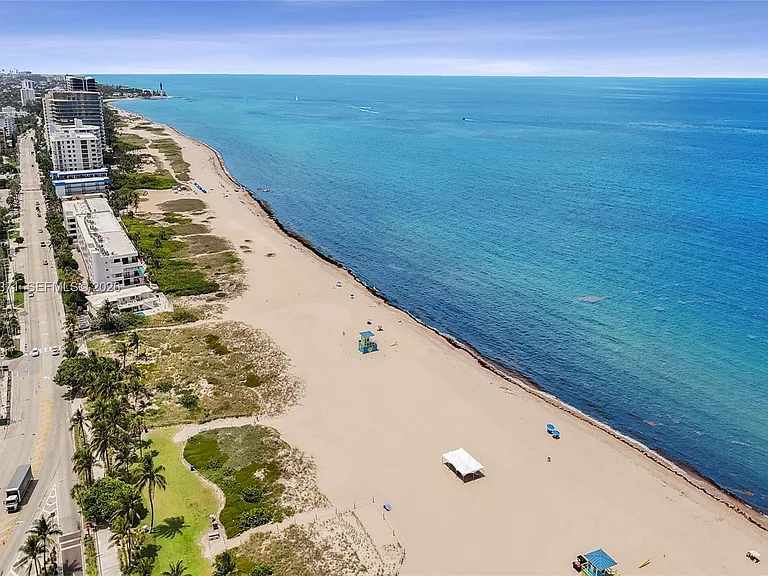400 N Riverside Dr #501 — Photo 46