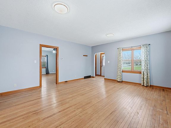 2nd image of 615 N Whitley St