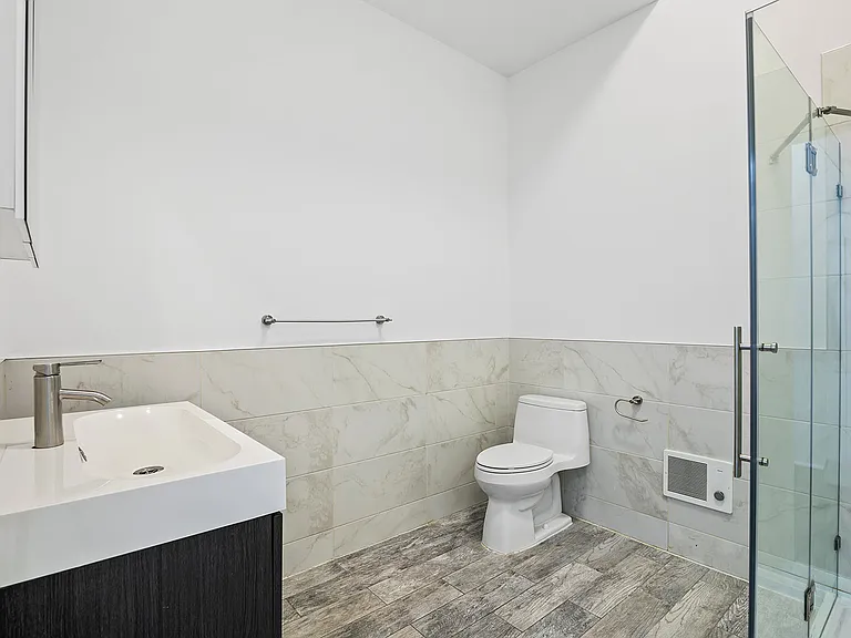 35 Howard St #5 — Photo 10