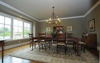 3rd image of 15712 Oak Knoll Dr