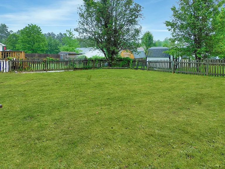 21370 Lexington Dr — Photo 12