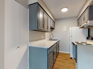 Tnle Haus, Littleton, CO 80120