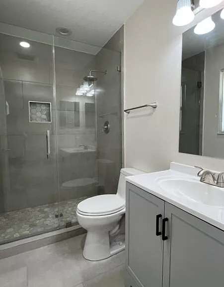 239 Leland Ln — Photo 7