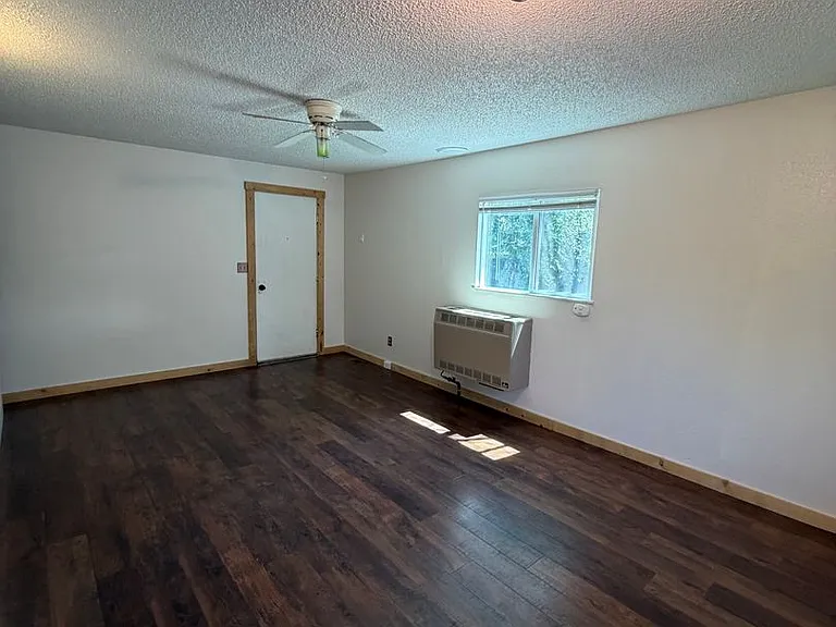 1511 Phillips St — Photo 4