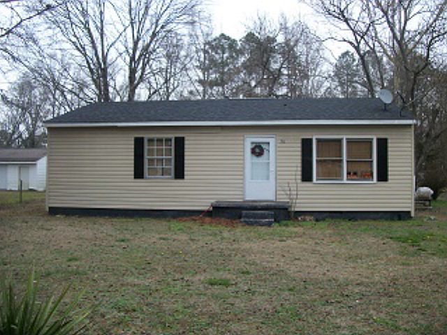1st image of 70 Vincent Dr