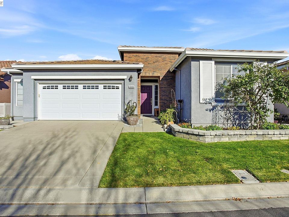 1st image of 1048 Diamante Dr