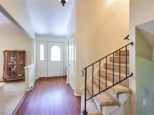 34138 Gem Cir, North Ridgeville, OH 44039