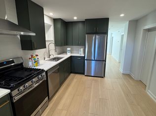 5111 N Claremont Ave #B, Chicago, IL 60625