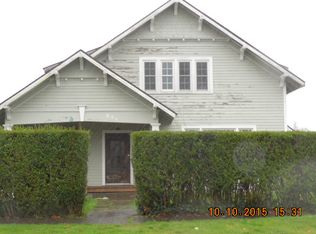 825 2nd St, Cosmopolis, WA 98537