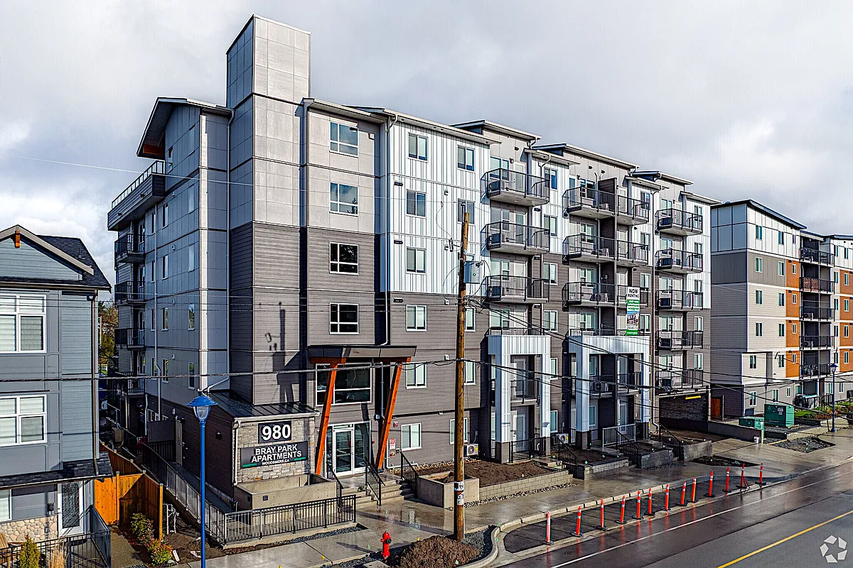 Building Photo - 980 Bray Ave