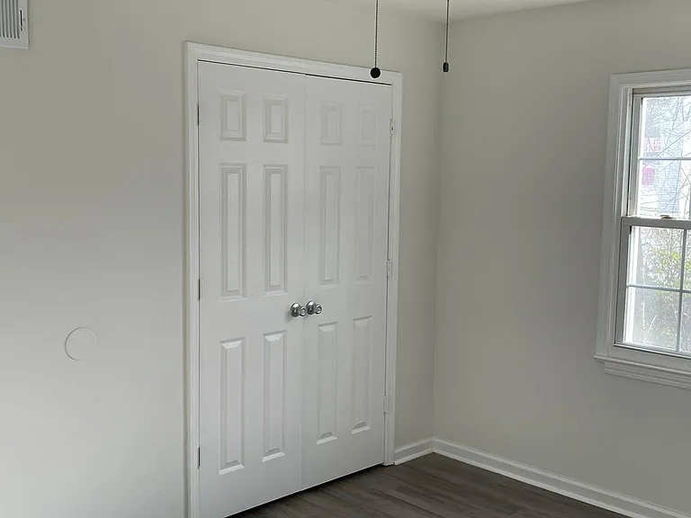 939 Green St SE — Photo 7