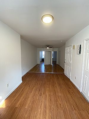3rd image of 244 Van Brunt St APT 2