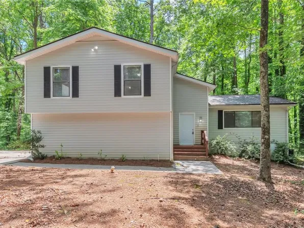 5215 Mainstreet Park Dr, Stone Mountain, GA 30088