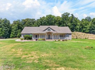 371 Pin Oak Dr, Rockwood, TN 37854