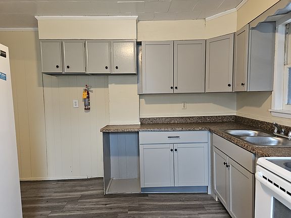 4th image of 355 Reynolds Ave