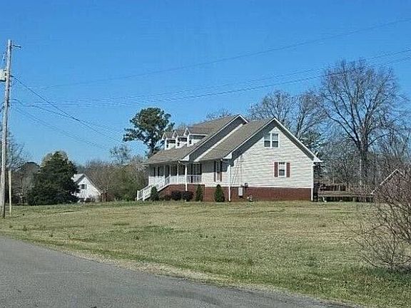 3rd image of 7462 Morris Ln
