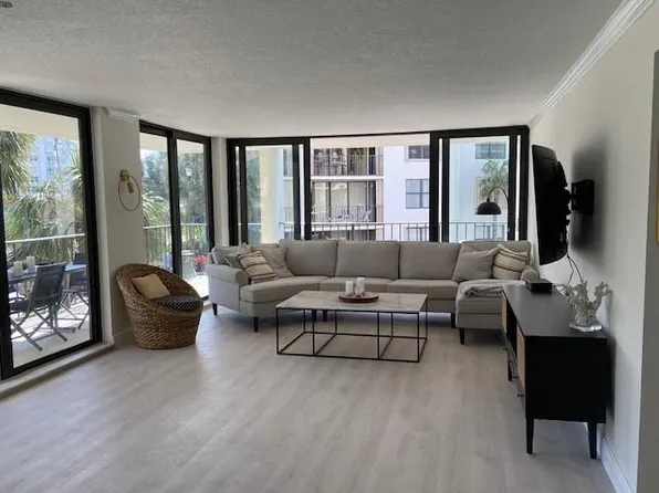 3545 S Ocean Blvd APT 208, South Palm Beach, FL 33480