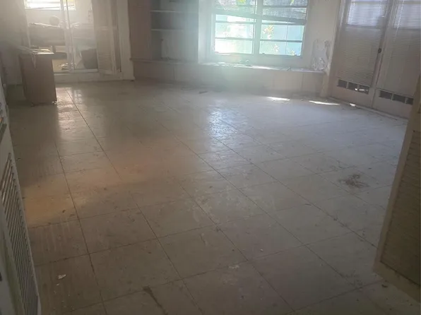 6581 NE 20th Way, Fort Lauderdale, FL 33308