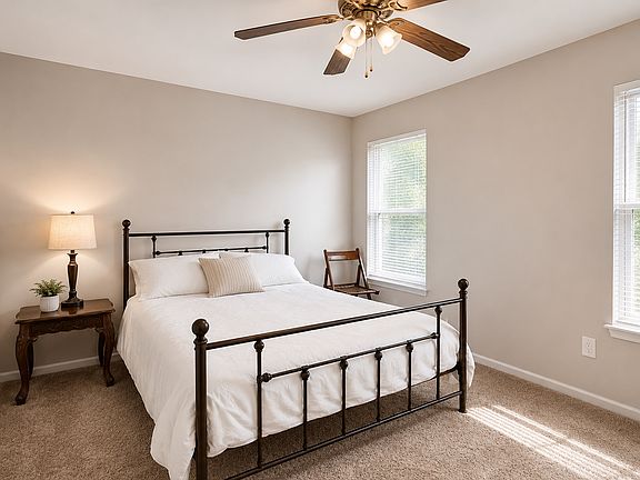 3rd image of 3514 Warren Farm Ct
