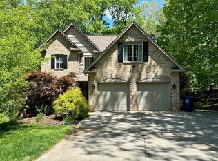 1037 Maclaren Pl, Forest, VA 24551