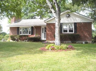 100 Parkview Ter, Lee, MA 01238