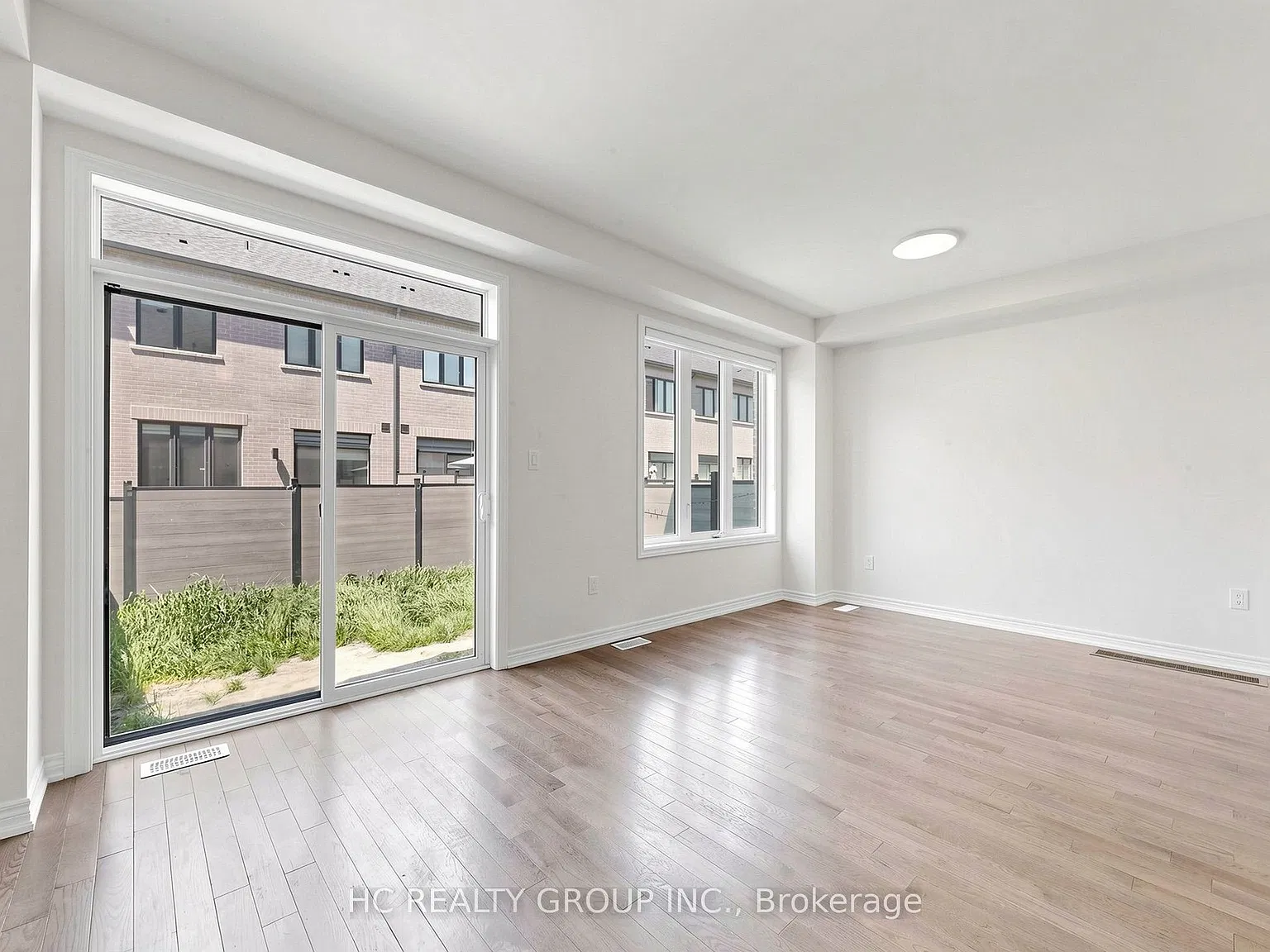 4 bed, $3,500 — Photo 4