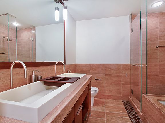 5th image of 250 E 53rd St APT 803