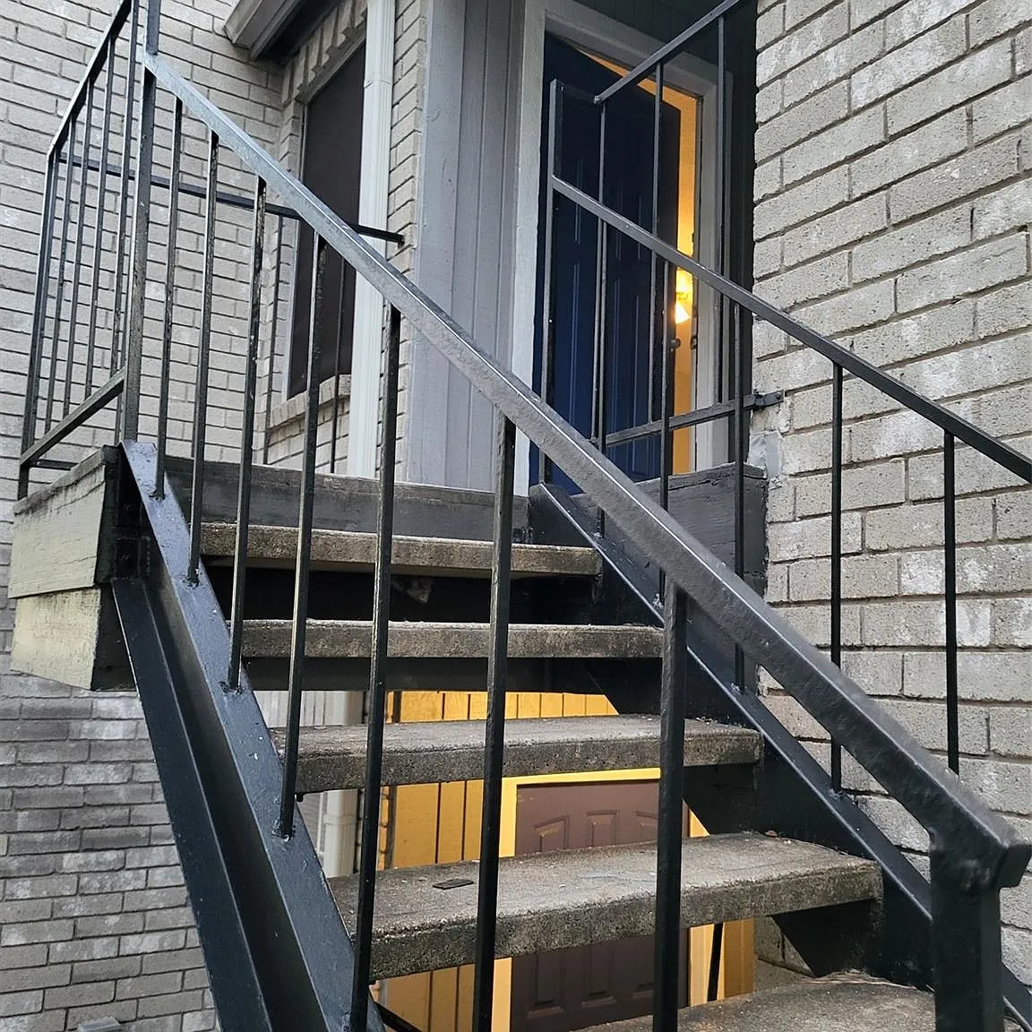 2 bed, 2.0 bath, 1195 sqft, $1,250 — Photo 2