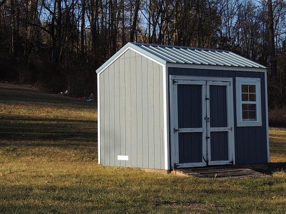 3rd image of 248 Hidden Valley Dr