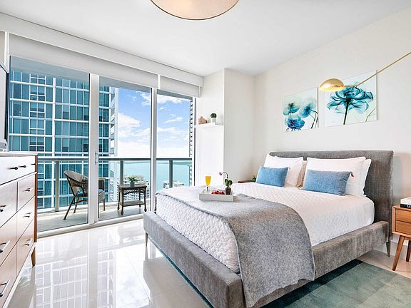 4th image of 485 Brickell Ave #Id1240530p