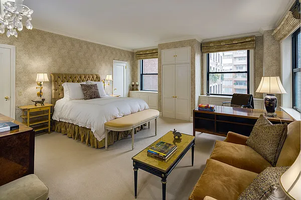 Sold by Stribling | media 20