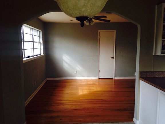 2nd image of 8255 Lifford Pl