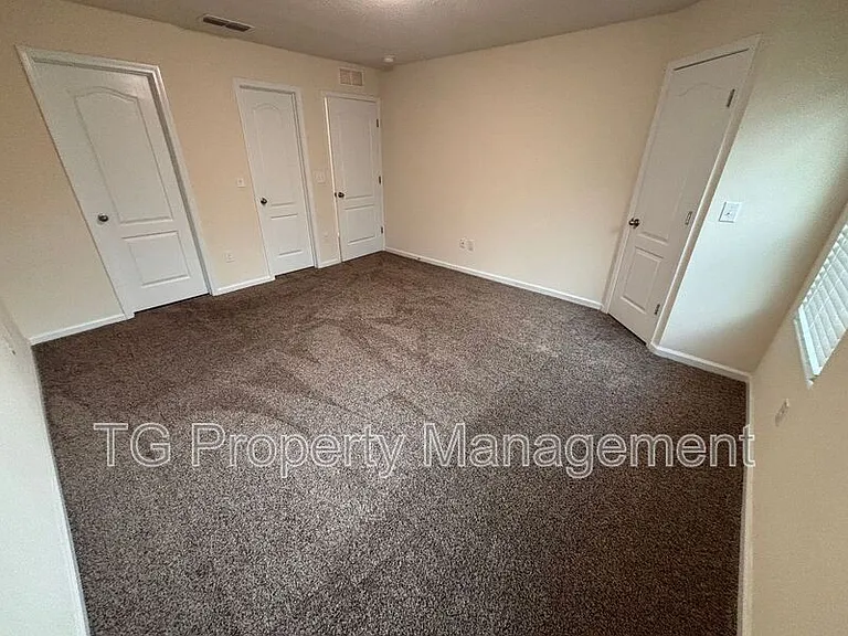 336 Aralia Ln — Photo 9