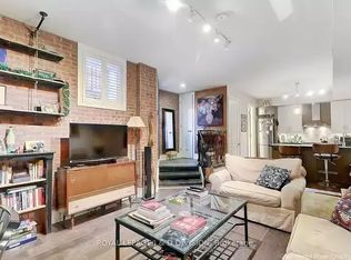 28 Madison Ave #1, Toronto, ON M5R2S1