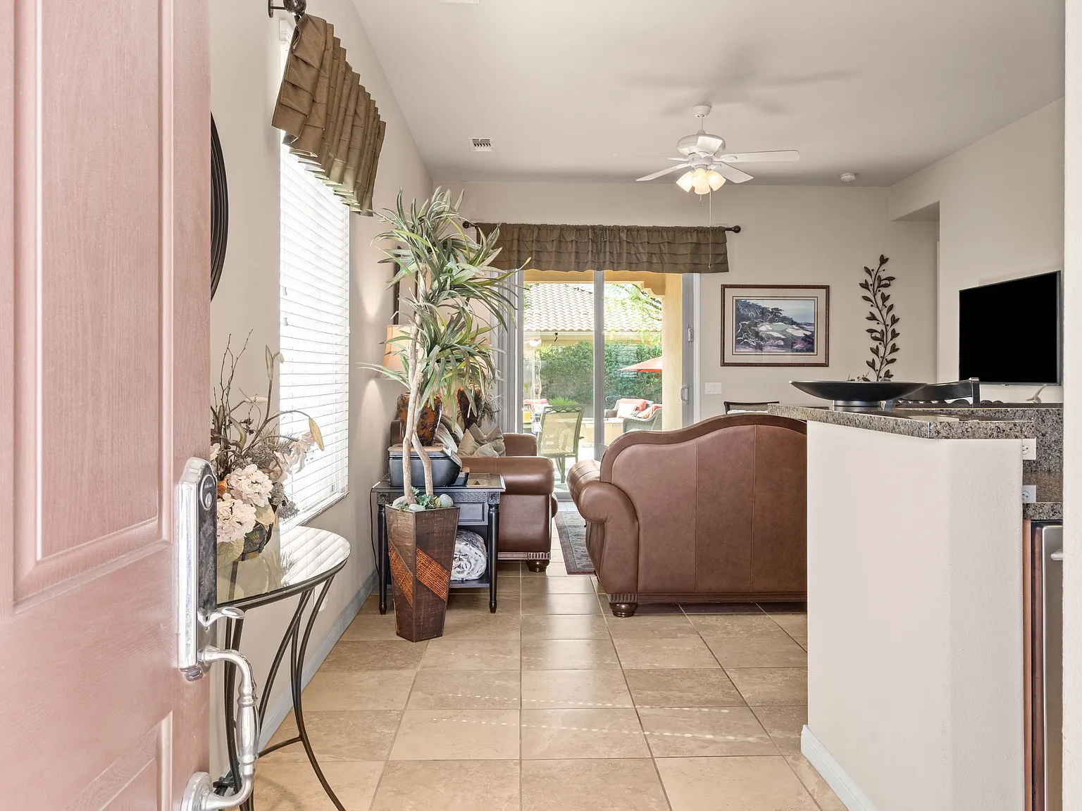 2 bed, 1432 sqft, $2,700 — Photo 4