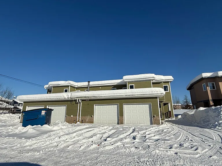 2803 Wilson St — Photo 1