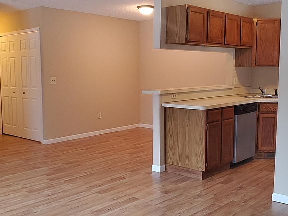 Open floorplan, livingroom, diningroom, & kitchen.