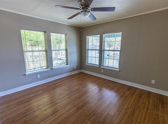 4th image of 903 E Arlington Ave