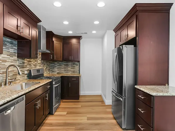 420 N Batavia St, Orange, CA 92868