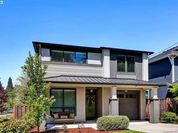 4483 SW Carson St, Portland, OR 97219